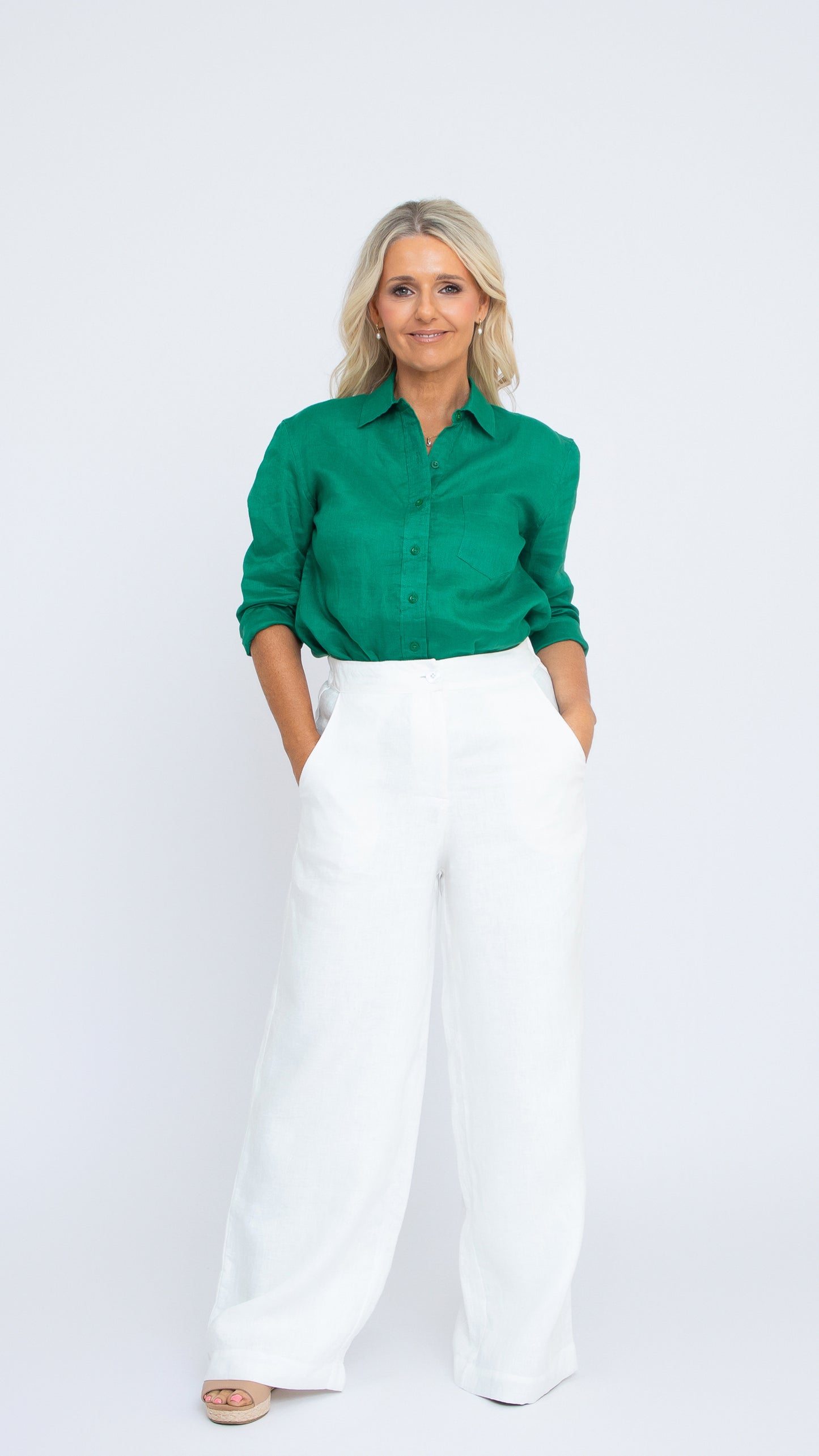 Wide leg linen Paula Pants outfit women green top white linen pants Nancy the Label